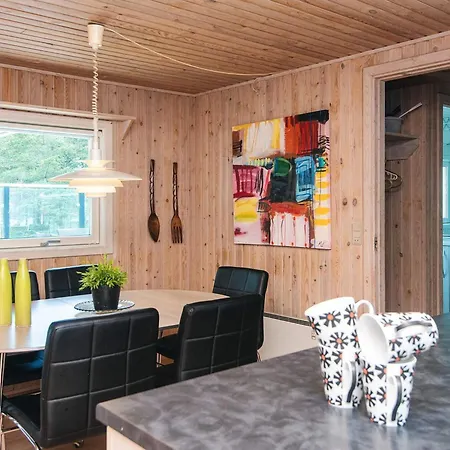Spacious In Pine - By Traum *